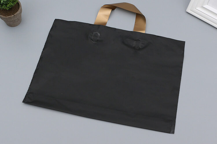 Colored thin plastic bag (4)