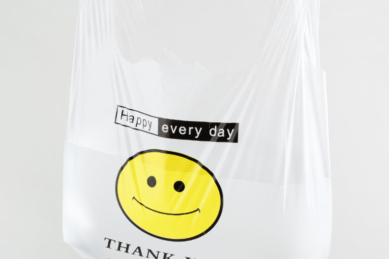 Smiley transparent plastic bag (3)