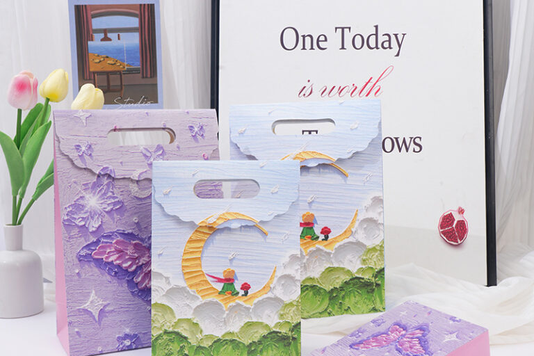 Creative Oil Painting Paper Gift Bag with Handle for Birthday and Gifts