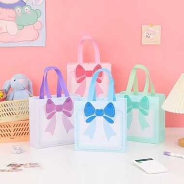  Custom Printed Dopamine Cartoon Non Woven Tote Bag for Kids’ Gift Packaging