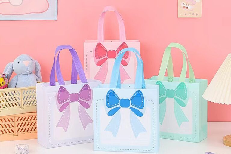 Custom Printed Dopamine Cartoon Non Woven Tote Bag for Kids’ Gift Packaging