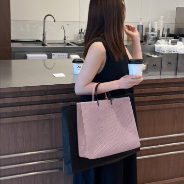  Custom Printed Fashion Non Woven Tote Bags for Clothes & Gift Wrapping