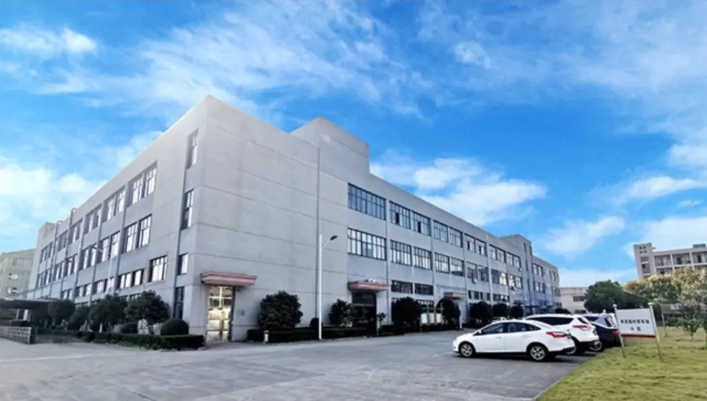Carry Bag Factory Building with Production Facilities
